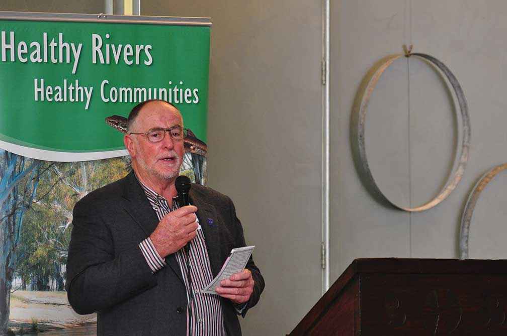 Terry Hubbard speaking at a gathering of Landcare facilitators from the Goulburn Broken and North Central CMA regions at Nagambie.