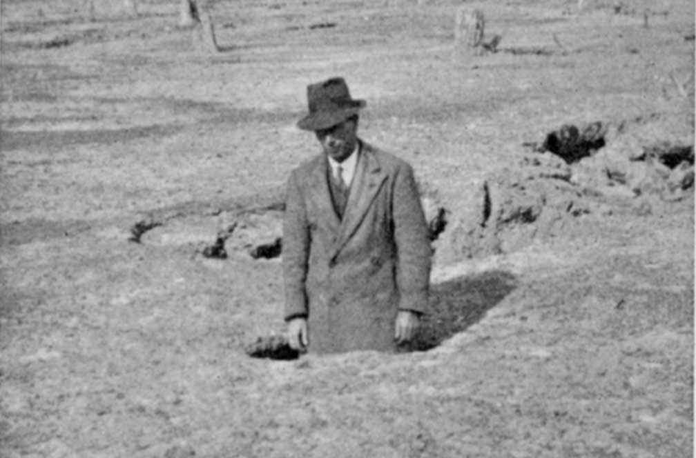 Severe tunnel erosion near Avenel in Victoria in the late 1940s. Fortunately these sights are quite rare today.